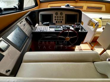 Ferretti 690 Altura (2006) - photo - 6
