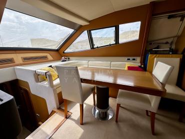 Ferretti 690 Altura (2006) - photo - 4