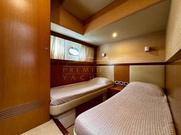 Ferretti 690 Altura (2006) - photo - 12
