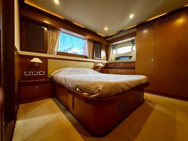 Ferretti 690 Altura (2006) - photo - 13