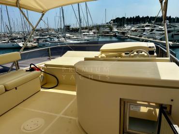 Ferretti 690 Altura (2006) - photo - 16